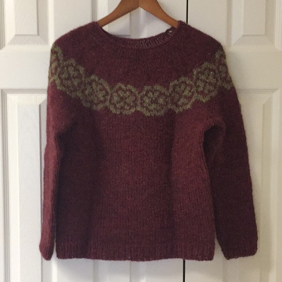 Sweaters - Icelandic lopapeysa sweater